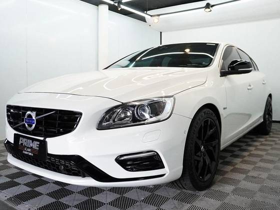VOLVO S60 2.0 T6 R-DESIGN GASOLINA 4P AUTOMÁTICO VOLVO S60 2.0 T6 R-DESIGN GASOLINA 4P AUTOMÁTICO